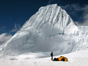 Nevado Alpamayo